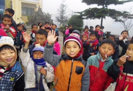 ラオカイ省の小学校にて