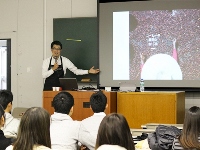 フェアトレード講演会
「スターバックス×フェアトレード×中央大学」開催